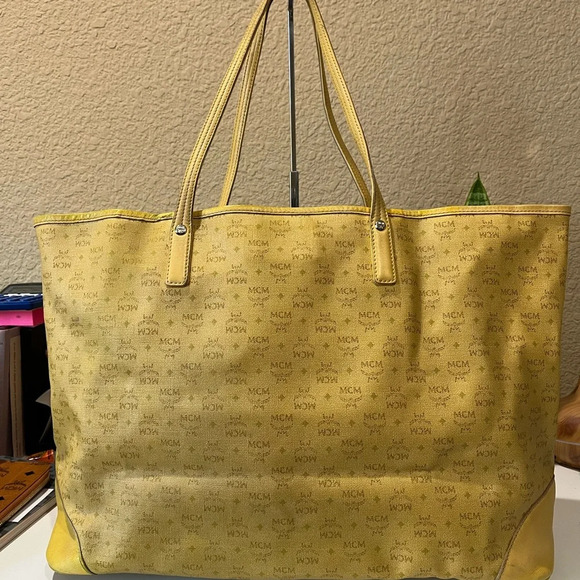 MCM Jumbo Shopping Tote Bag - Picture 2 of 16